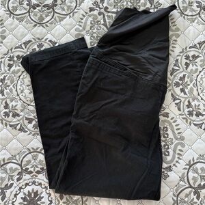 Black twill maternity capris by Loft size 10